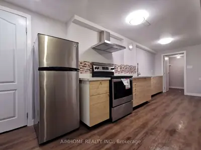 17 Boticelli Way, Vaughan, On L4h 0c6