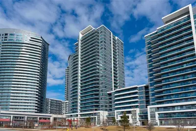 Condo Apartment in Markham