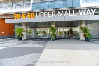 Condo Apartment in Vaughan
