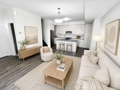 11 Almond Blossom Mews 137, Vaughan, On L4k 5z8