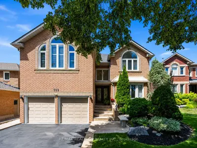 Detached in Newmarket