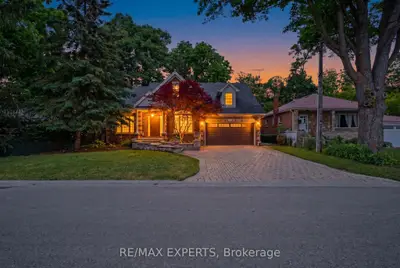 91 Napier Street, Vaughan, On L0j 1c0
