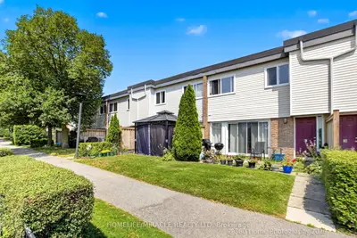 74 Springfair Avenue 165, Aurora, On L4g 3m2