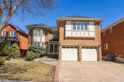 Detached in Vaughan
