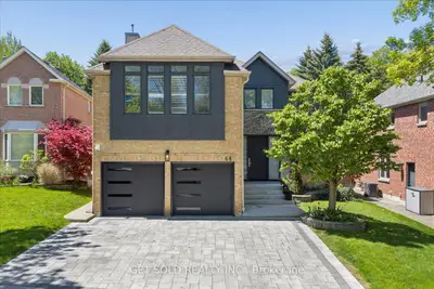 64 Spence Drive, Aurora, On L4g 6m6