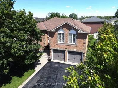 1 Margaret Place, Georgina, On L4p 3x1