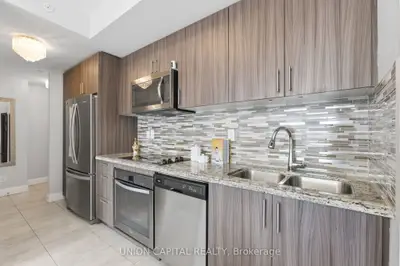 112 Woodbridge Avenue 412, Vaughan, On L4l 2s7
