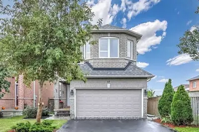 Detached in Richmond Hill