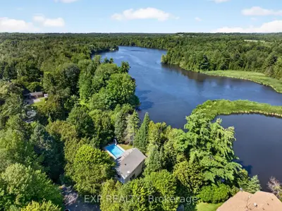 1 Aird Court, Georgina, On L0e 1a0