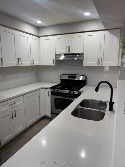 482 Bur Oak Avenue, Markham, On L6c 3a8