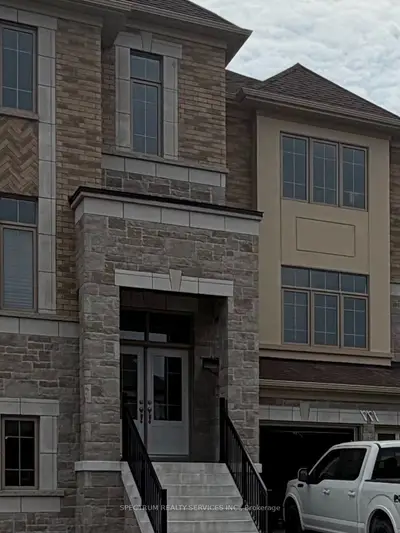 Detached in Bradford West Gwillimbury