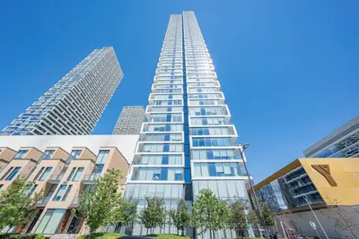 Condo Apartment in Vaughan