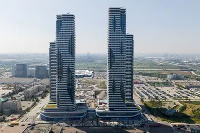 Condo Apartment in Vaughan