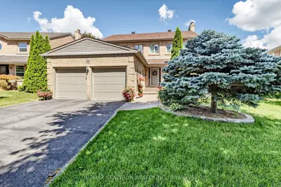 84 Ferndell Circle, Markham, On L3r 3y8