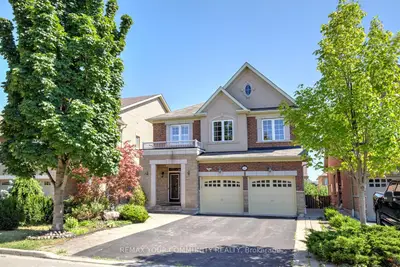 Detached in Vaughan