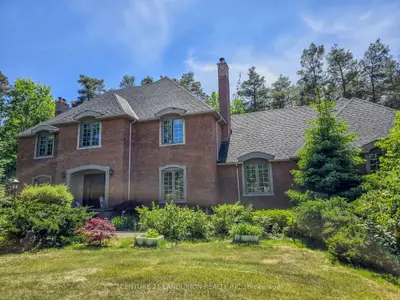 2 Heron Trail, Whitchurch-stouffville, On L3y 4w1