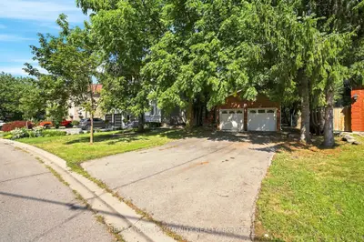 34a Claridge Drive, Richmond Hill, On L4c 6h3