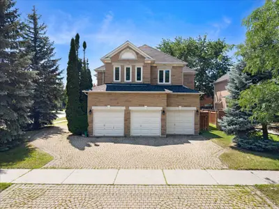 22 Fern Avenue, Richmond Hill, On L4b 3r6