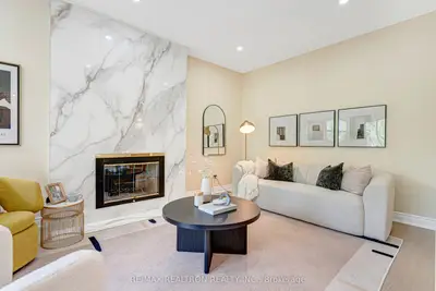 27 Captain Francis Drive, Markham, On L3r 9c8