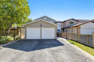 Detached in Markham