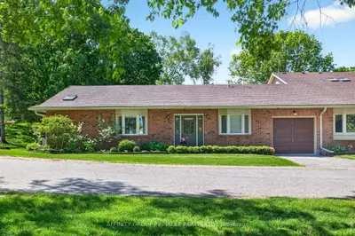 90 Parklawn Boulevard 1, Brock, On L0k 1a0