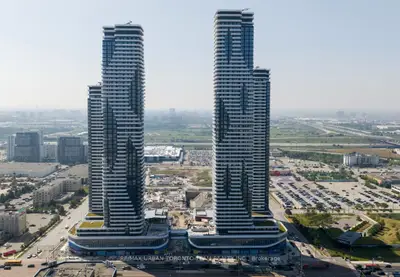 Condo Apartment in Vaughan