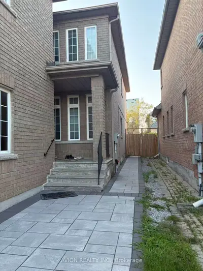 56 Golden Oak Avenue Bsmt, Richmond Hill, On L4s 1y5