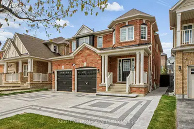 Detached in Newmarket