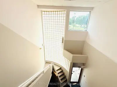 20 Crown Steel Drive 15a, Markham, On L3r 9x9