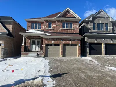 Detached in New Tecumseth
