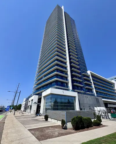 Condo Apartment in Vaughan