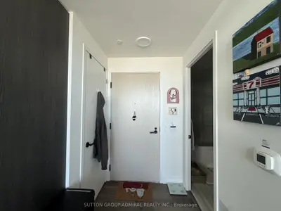 Condo Apartment in Vaughan