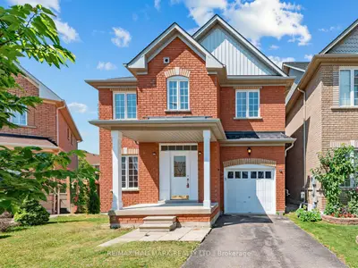 Detached in Richmond Hill