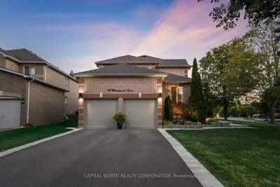 Detached in Vaughan