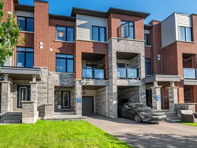 209 Vivant Street, Newmarket, On L3x 0k7
