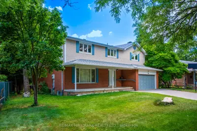Detached in Richmond Hill