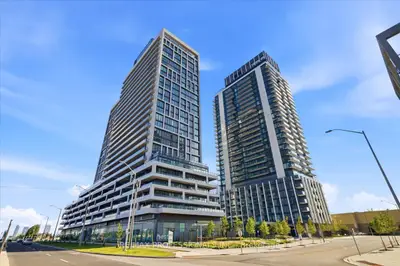 Condo Apartment in Vaughan