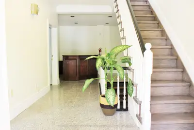 7626 Yonge Street #6, Vaughan, On L4j 1v9