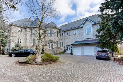 206 Arnold Avenue, Vaughan, On L4j 1b9