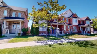 570 Hoover Park Drive, Whitchurch-stouffville, On L4a 0s8