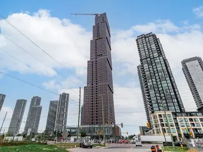 Condo Apartment in Vaughan