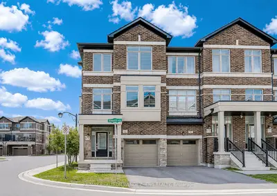 Att/Row/Townhouse in Markham