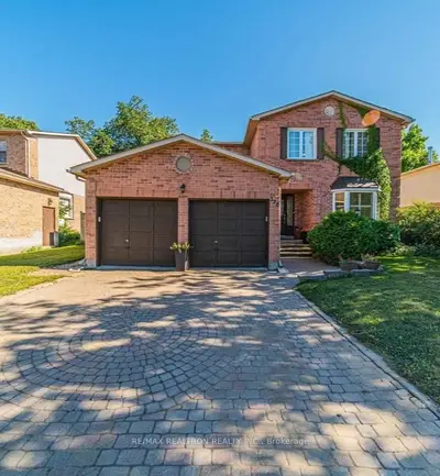 Detached in Newmarket