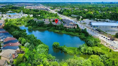 Att/Row/Townhouse in Vaughan