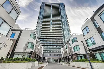 Condo Apartment in Vaughan