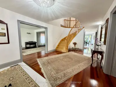 20 Bridewell Crescent, Richmond Hill, On L4c 9c4