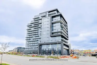 Condo Apartment in Vaughan