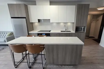 8 Water Walk Drive 3505, Markham, On L3r 6l4