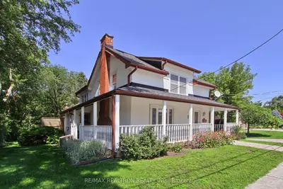 771 Gorham Street, Newmarket, On L3y 1l7