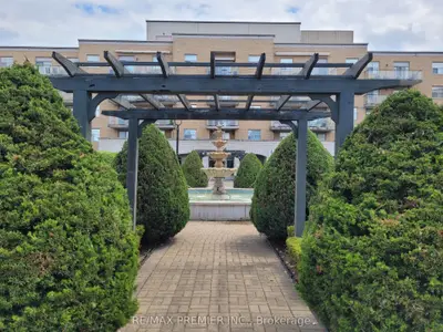 2506 Rutherford Road 502, Vaughan, On L4k 5n7